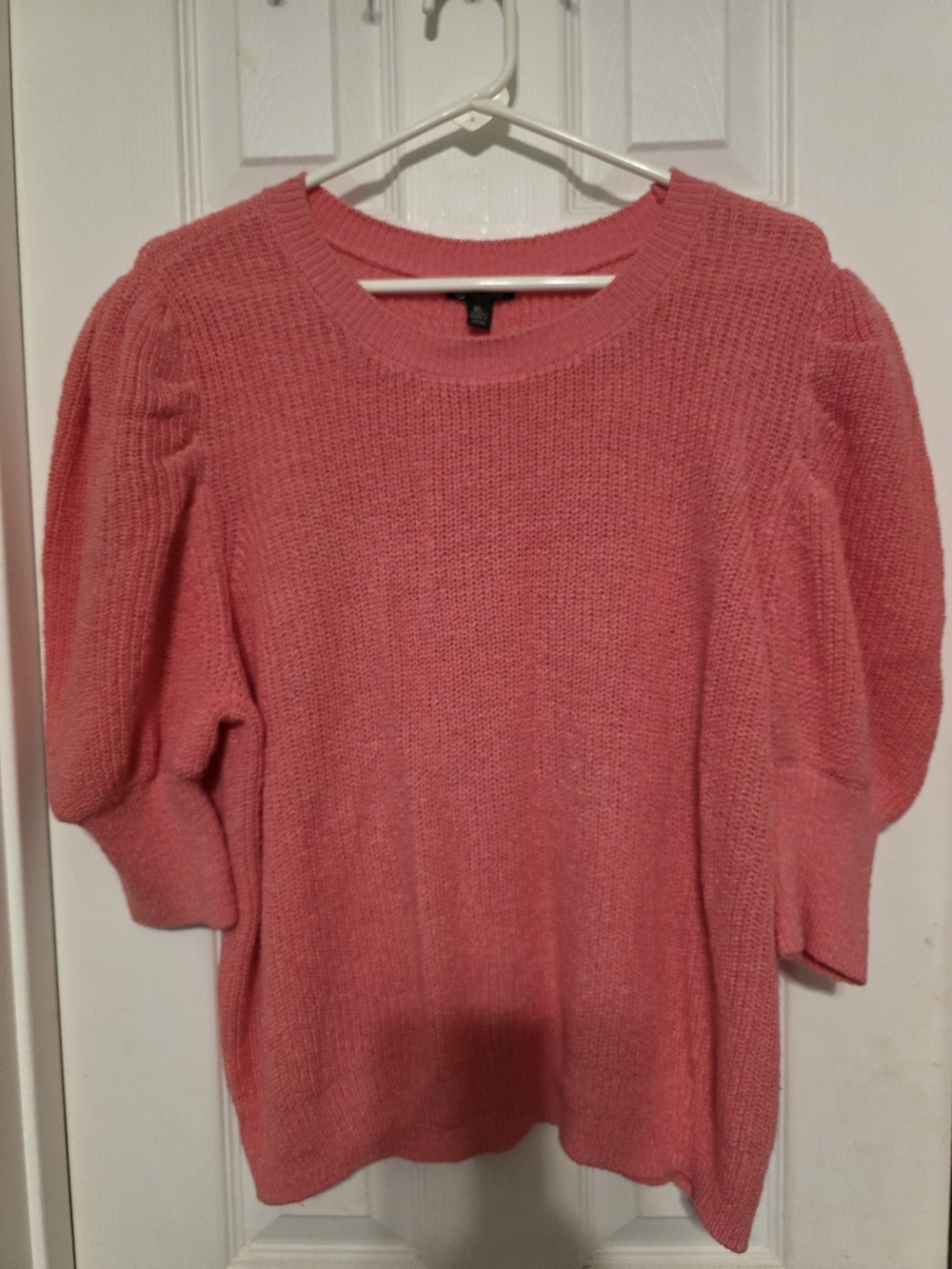 Versona Coral Puff-Sleeve Knit Top